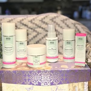 mamamio pregnancy 🤰🏻skin treatment set, NEW